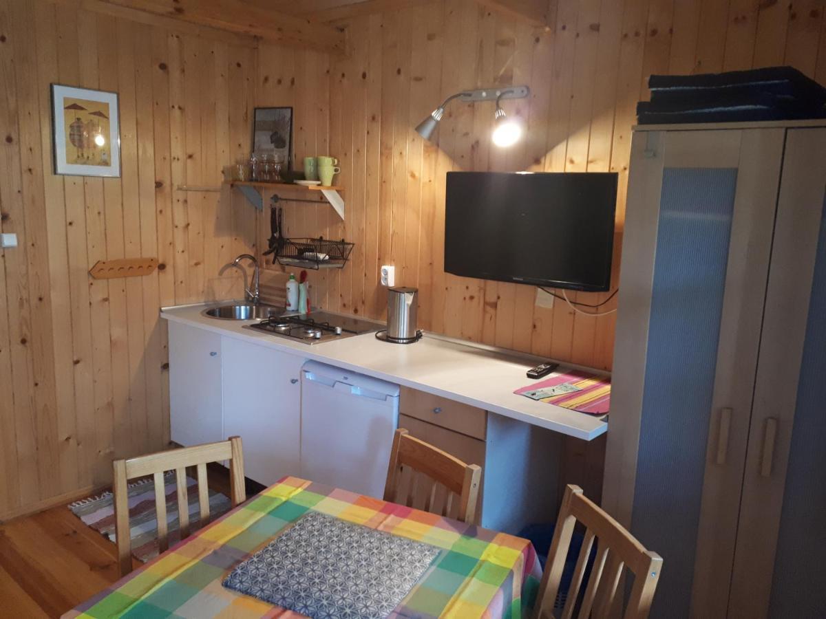 Apartament Pokoje U Franka ยาสตาร์เนีย ภายนอก รูปภาพ